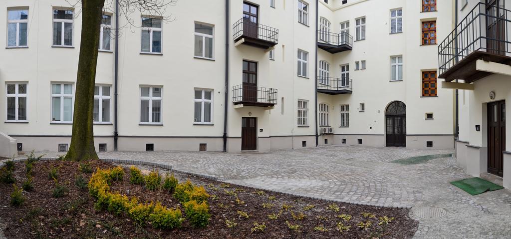 777 Apartaments Красков Екстериор снимка