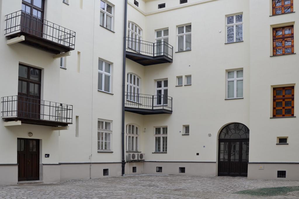 777 Apartaments Красков Екстериор снимка
