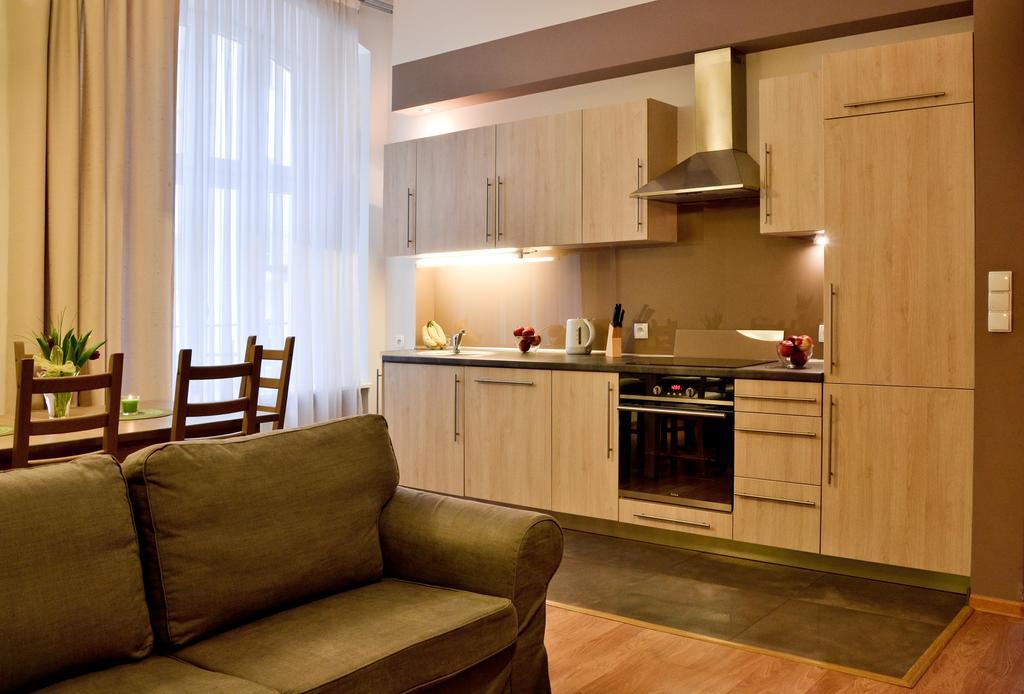 777 Apartaments Красков Екстериор снимка