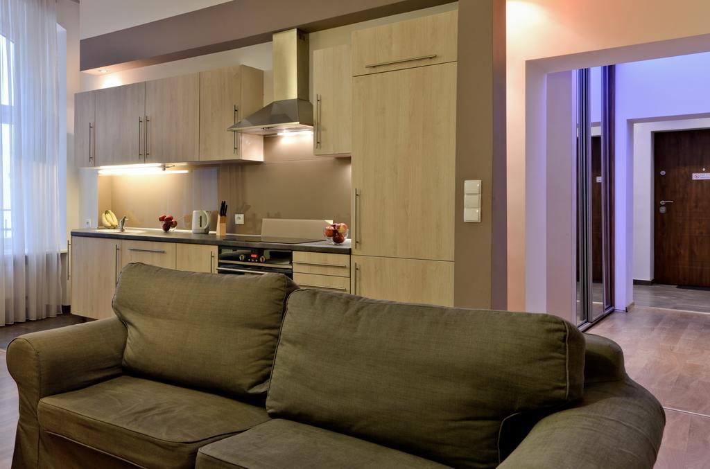 777 Apartaments Красков Екстериор снимка