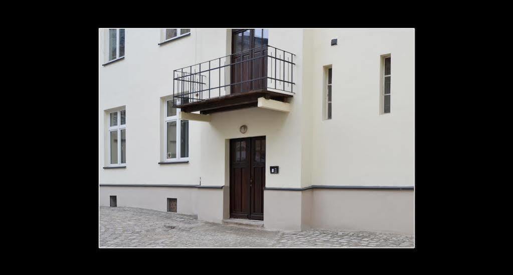 777 Apartaments Красков Екстериор снимка